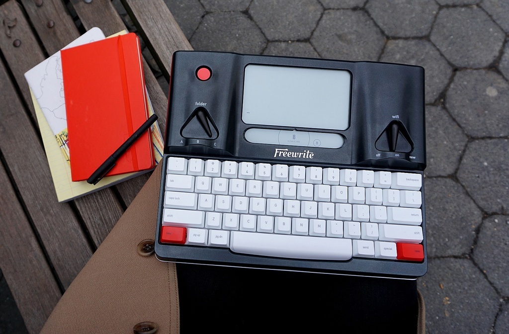 The Freewrite, Hipster Nonsense or an Awesome Productivity Tool?