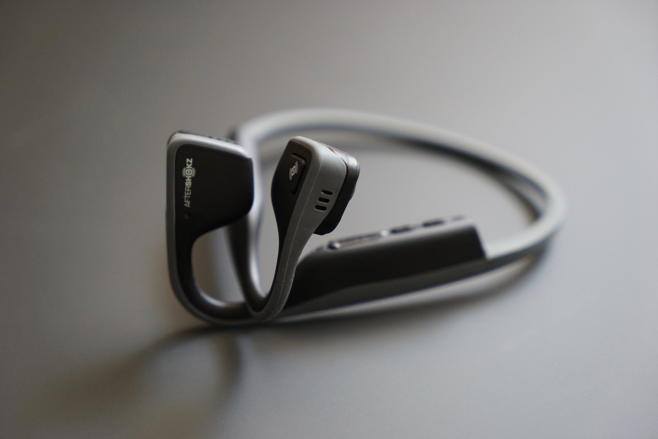 aftershokz trekz titanium bone conduction headphones review