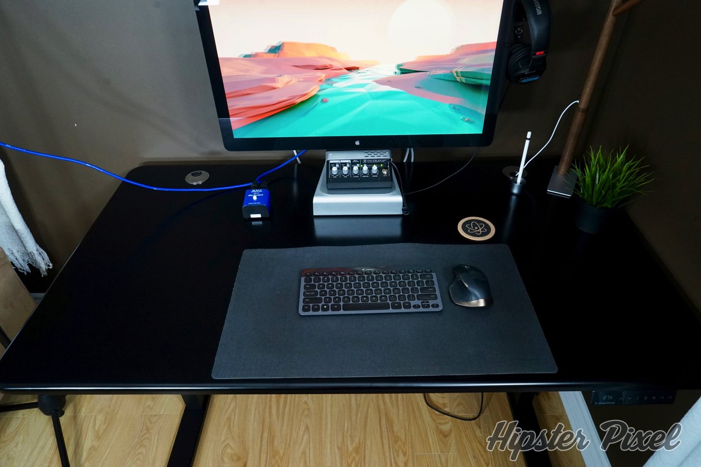 Autonomous SmartDesk 2 in Black