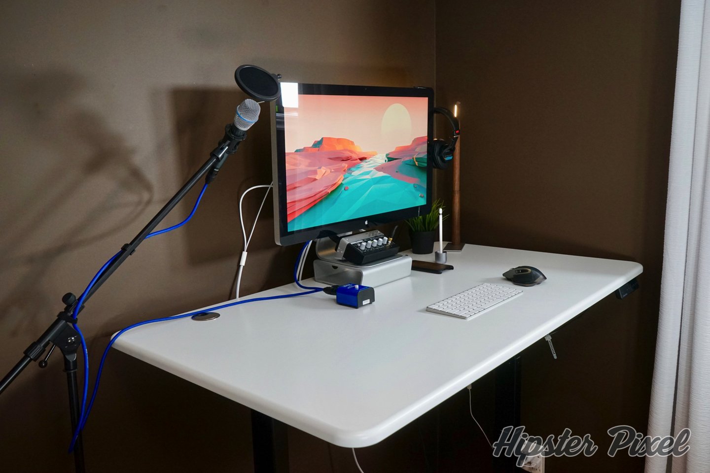 autonomous desk light