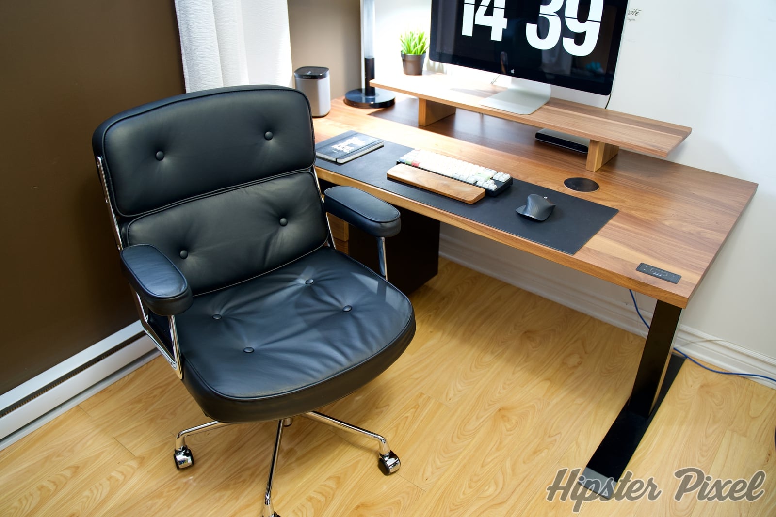 eames executive desk chair