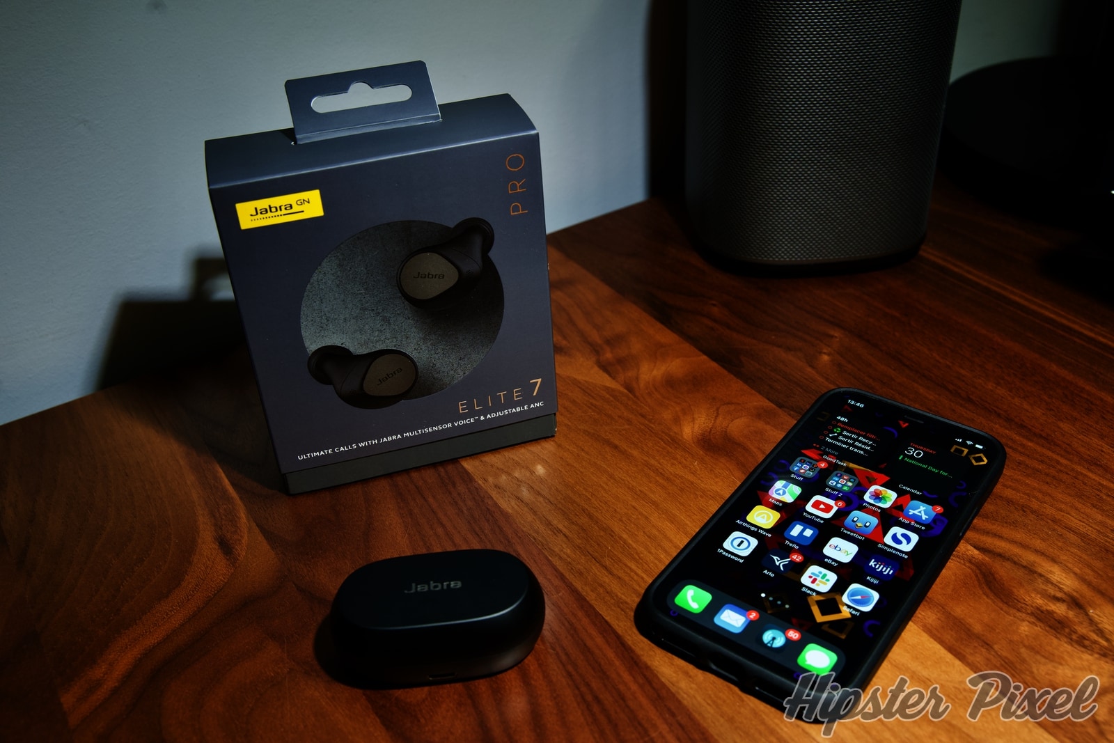 Jabra Elite Pro 7 with box