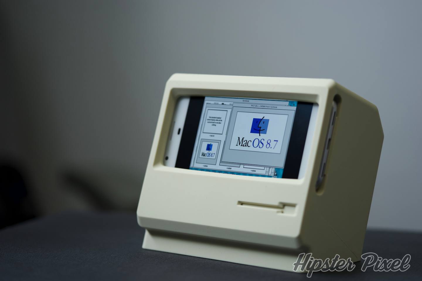 Elago M4 Stand, the Apple Lisa iPhone Stand